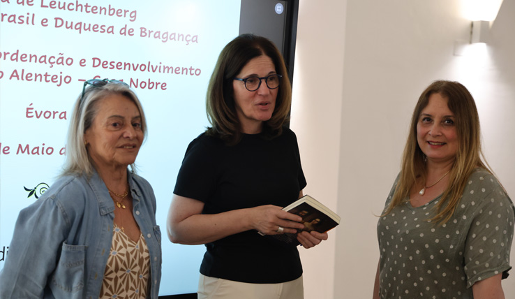 Casa de Burgos acolheu o lançamento da 2.ª edição da biografia de 